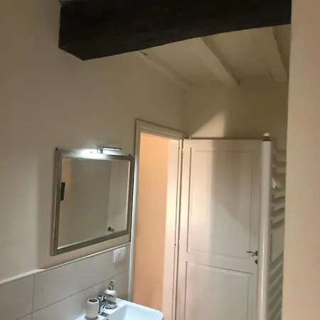 Casa Rossa Dolce Armonia Alojamento de Acomodação e Pequeno-almoço Castellinaldo
